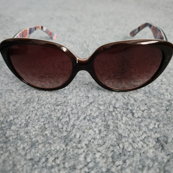 Fendi Brown Sunglasses With Multicolor Logo - Picture 7 of 9
